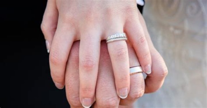 Alex Wagner: The Mystery Behind Not Wearing A Wedding Ring