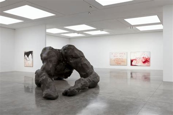 Discovering The Enigmatic Stephen Tracey: His Age And More