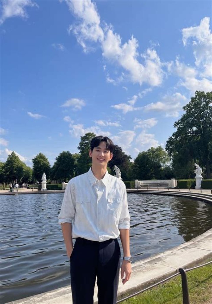 Discovering The Height Of Kim Soo Hyun: Unraveling The Mystery