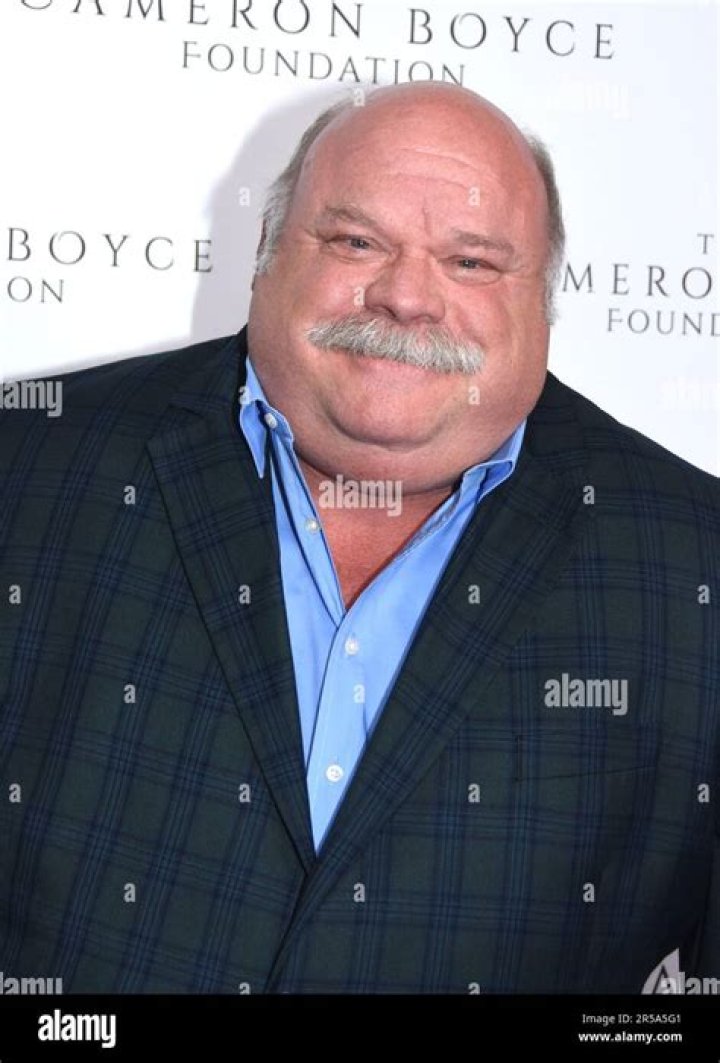 Renowned Actor Kevin Chamberlin: A Journey Of Stage And Screen Excellence