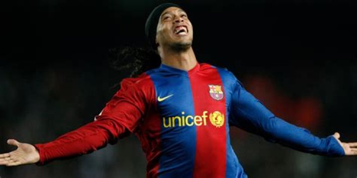 The Ultimate Guide: At What Age Did Ronaldinho Retire?