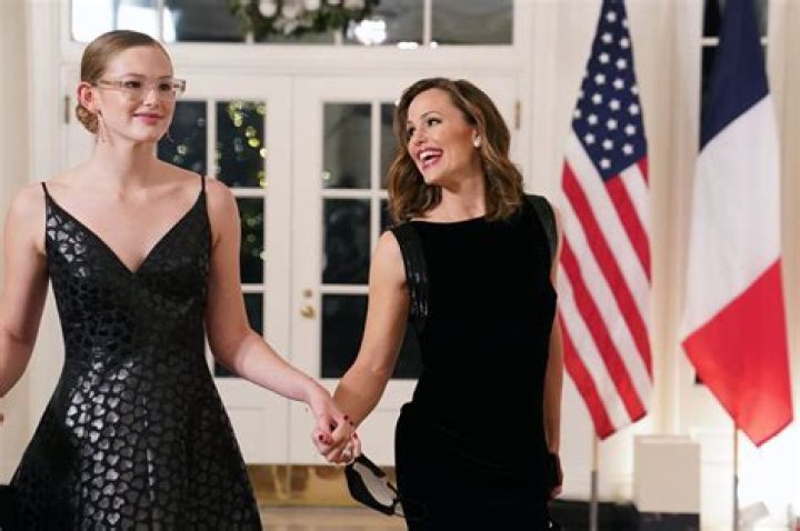 Unraveling The Connection: Jennifer Garner And Pearl Harbor