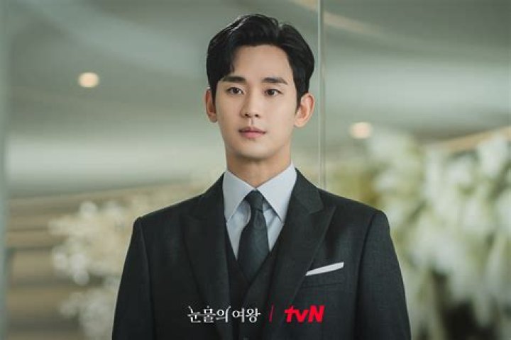 Unraveling The Wealth: The Net Worth Of Kim Soo Hyun