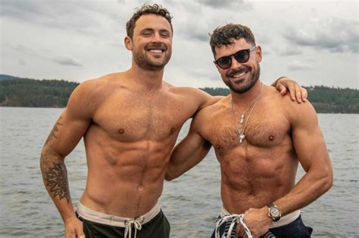 Unraveling Zac Efron's Romantic Life: Who Is Zac Efron Currently Dating?