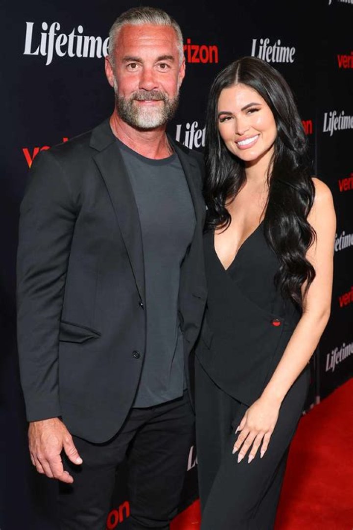 Unveiling The Jay Harrington Couple: A Love Story Beyond The Screen