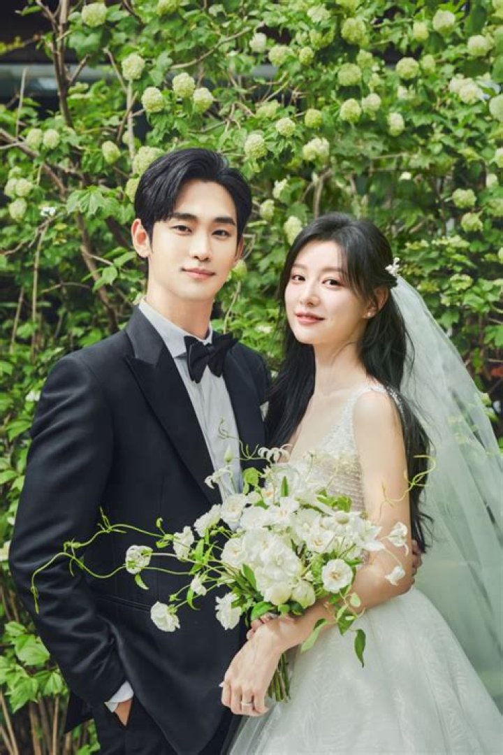 Unveiling The Mystery: Kim Soo Hyun's Mother Name